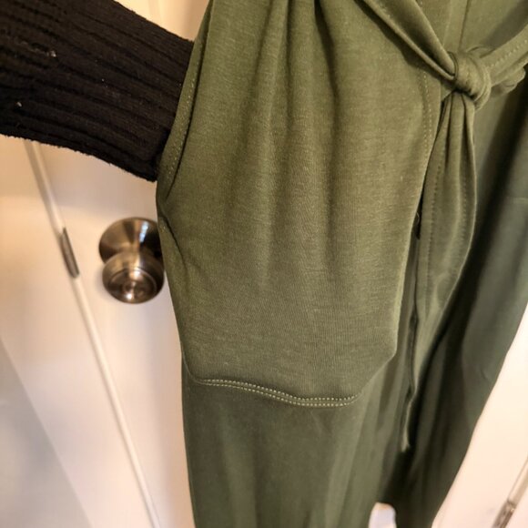 MAX STUDIO Olive Green Cap Sleeve Wide Leg Jumpsuit — Size XL - Picture 5 of 11